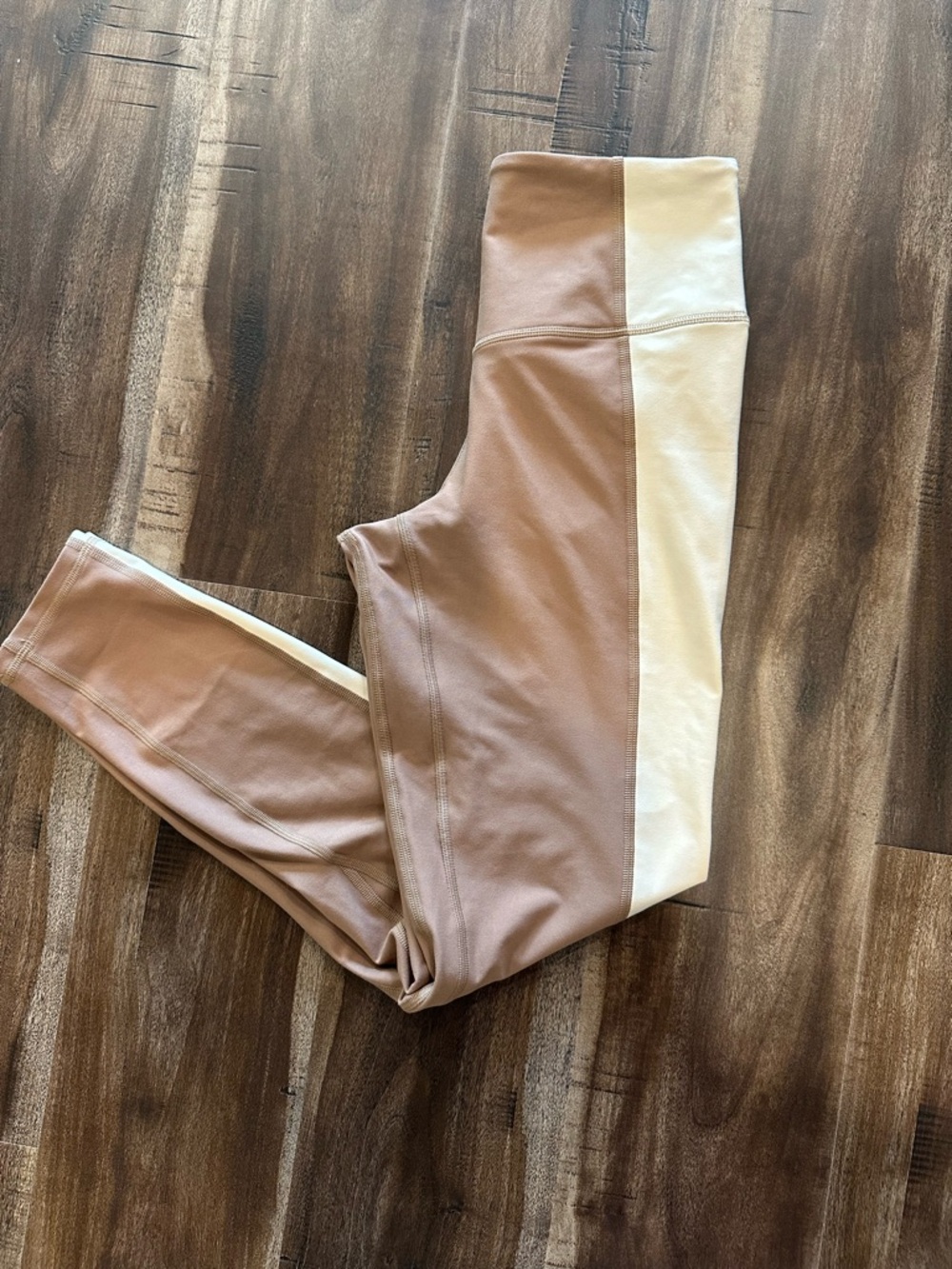 Women's Colorblock Skinny Leggings in Taupe and Cream